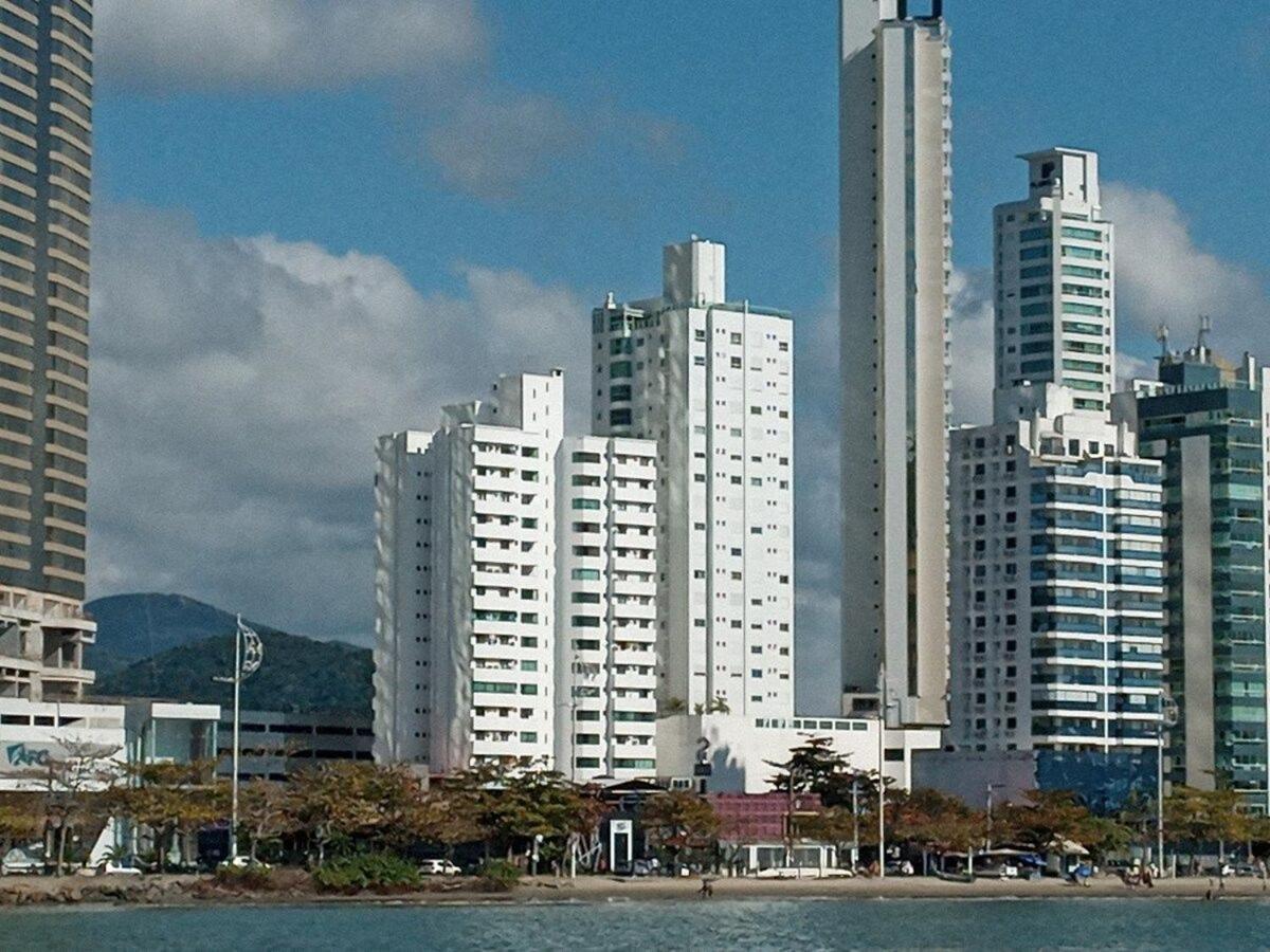 Balneário Camboriú 3 Suites Linda Vista Da Orla De Bc A 50M Da Praia - Somente Familiares מראה חיצוני תמונה