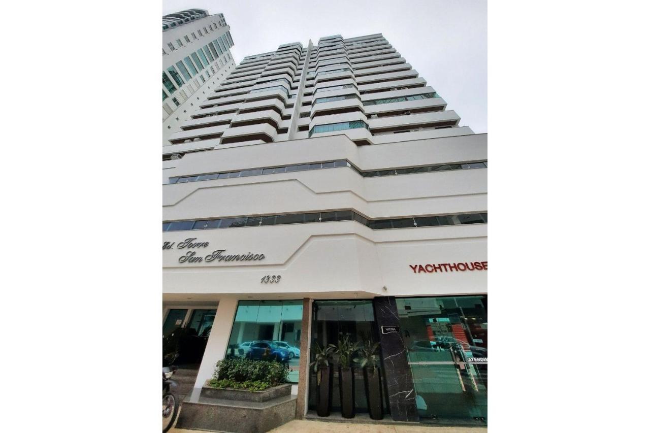 Balneário Camboriú 3 Suites Linda Vista Da Orla De Bc A 50M Da Praia - Somente Familiares מראה חיצוני תמונה