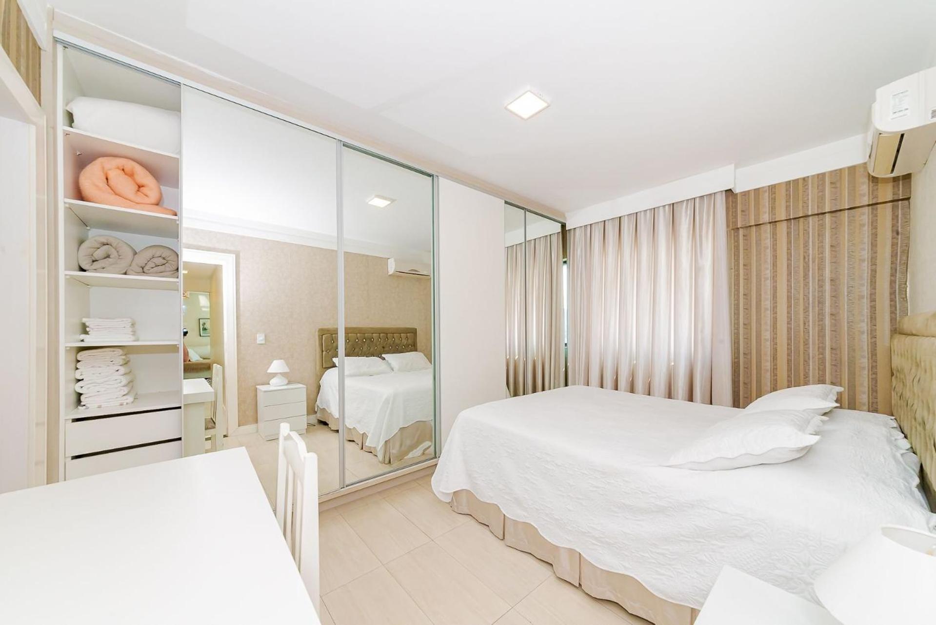 Balneário Camboriú 3 Suites Linda Vista Da Orla De Bc A 50M Da Praia - Somente Familiares מראה חיצוני תמונה